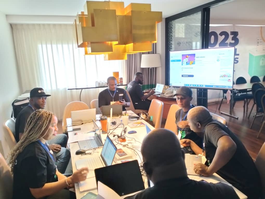 cleenfoundation's tweet photo. CLEEN Foundation Election Security Support Centre up and running!!!

#ESSC
#CLEENESSC
#Nigeriadecide2023 https://t.co/4PydKnqcgp