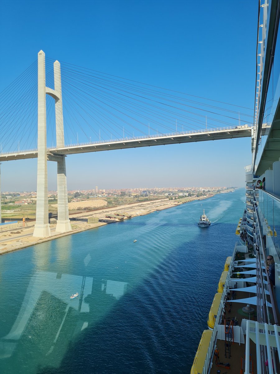Nisha_Canes's tweet photo. Since I did not post anything in so long I wanna show what amazing things I experienced in the last time:
Dinner in the sky, visited ferrari world, did a hot air balloon tour through the desert and crossed the Suez Canal. It's unbelievable what I'm able to experience 🫶🏽 https://t.co/FmhY09cndL