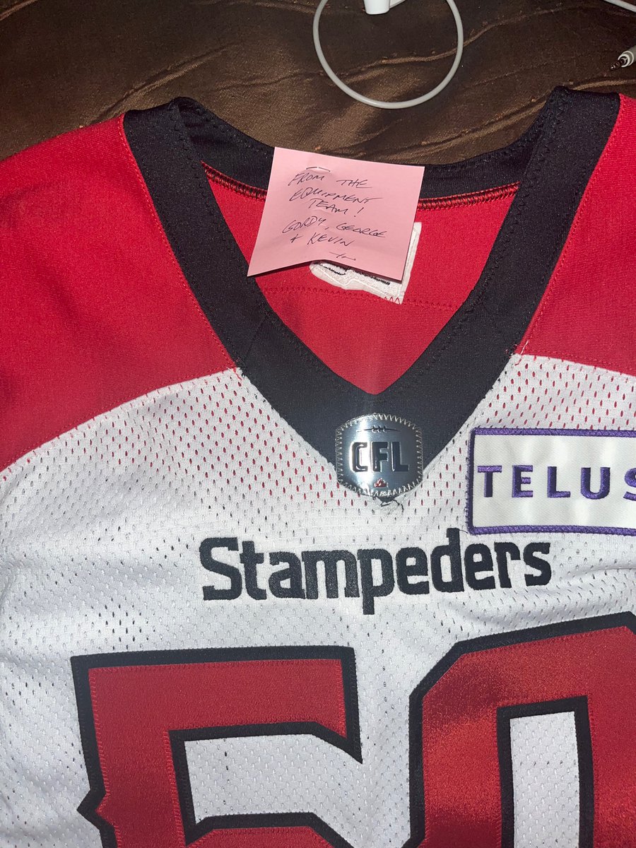 HTLJ53's tweet photo. Much love To Gio, Gordy, and Kevin for sending my 2021 game worn jersey . Best Equipment squad in the league, and more importantly… great men. Forever greatful to the city of Calgary. https://t.co/fxlwUukguq