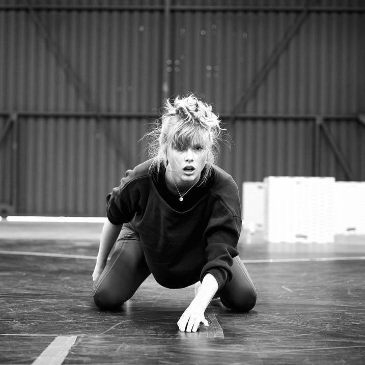 🚨| Taylor Swift reveals that she is currently in intense rehearsals for ‘The Eras Tour’! 👀