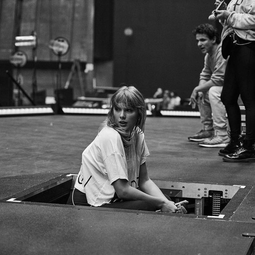 tswifterastour's tweet photo. 🚨| Taylor Swift reveals that she is currently in intense rehearsals for ‘The Eras Tour’! 👀 https://t.co/IHmmYFjqMo