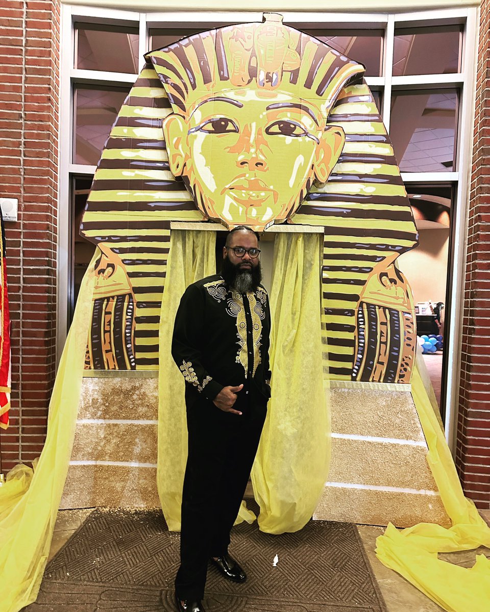 marcusgmorton's tweet image. #AlphaPhiAlpha #Fall98 #MuMuMade #PitchPerfect #USSPulse