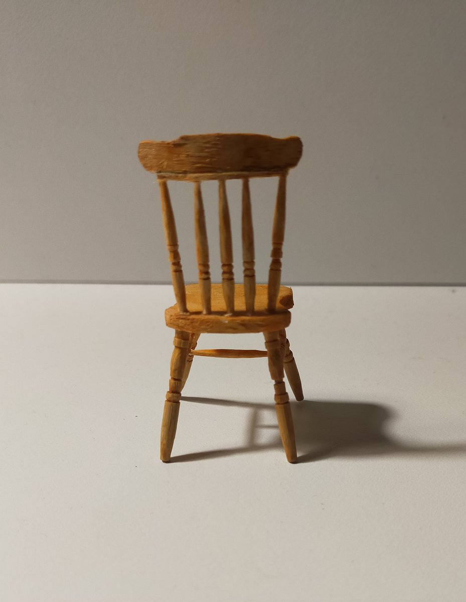 hatorimaro3003's tweet photo. イギリスのダイニングチェアをイメージして制作しました。
サイズ : 高さ60mm×幅25mm×奥行23mm
#アンティーク椅子
#雑貨 https://t.co/ntbTNGoKBw
