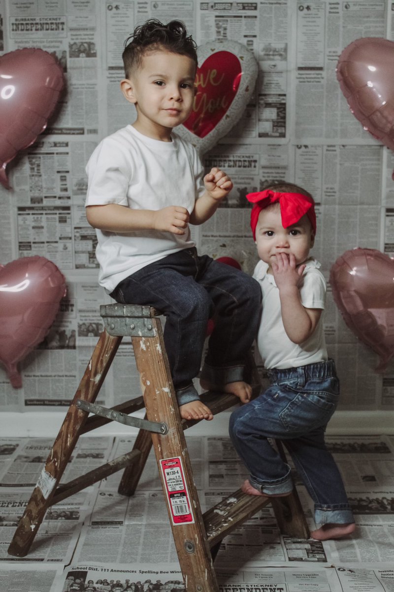 marieeay's tweet photo. My entire world. My sweet boy and angel girl🤎 https://t.co/cTAIN2B3U1