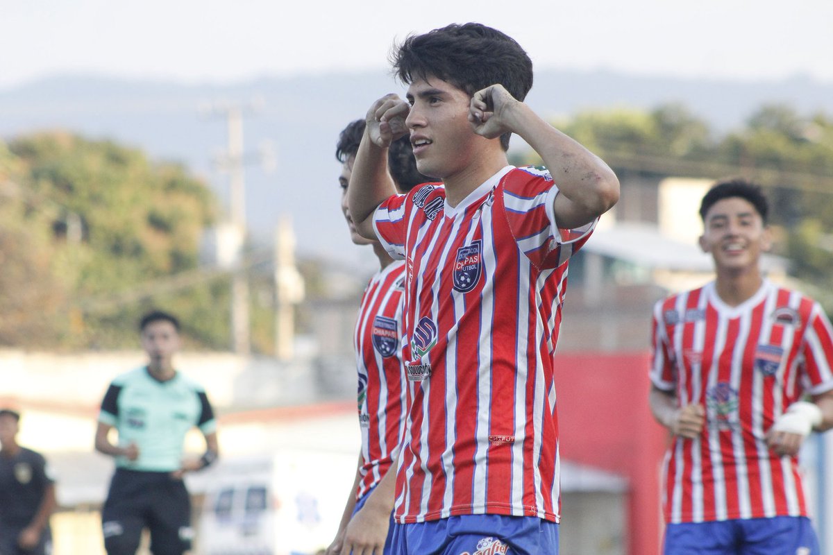 paco_jf's tweet photo. ¡Por fin ganan! | Con solitario gol de Leonardo Aquino, Chifut derrotó a Antequera, en juego que abrió la actividad de la fecha 15 del grupo 2 de la @LigaTDP @Terceramex @3ratv #futbol #Chiapas #ligatdp https://t.co/FOGSmywz6G