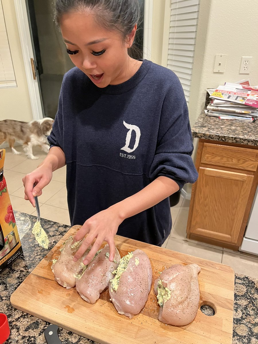 marccamaron's tweet photo. Quality cooking time with my lil chef 
👩‍🍳🫶🏼 https://t.co/aA1cB7Xjij