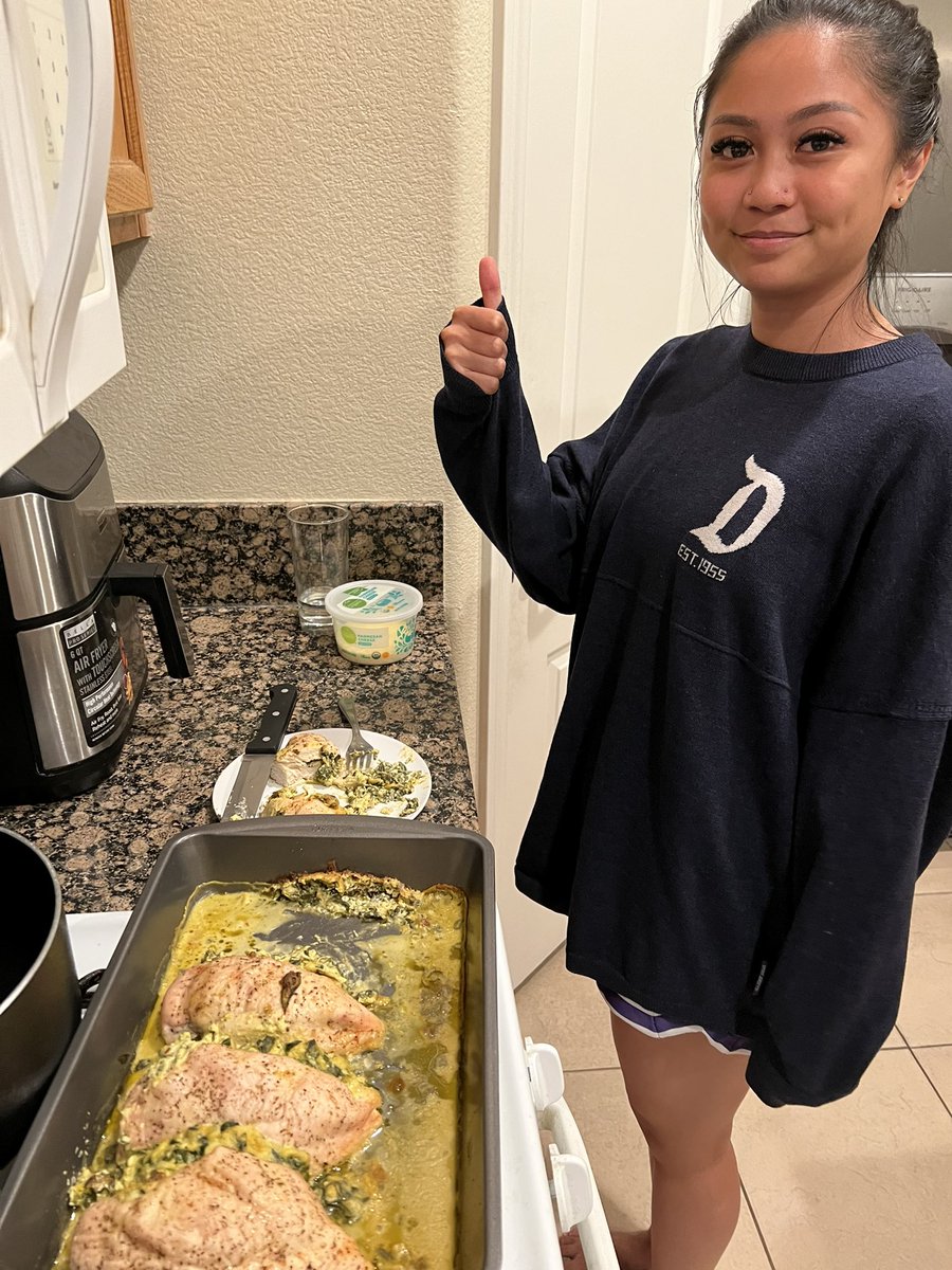 marccamaron's tweet photo. Quality cooking time with my lil chef 
👩‍🍳🫶🏼 https://t.co/aA1cB7Xjij