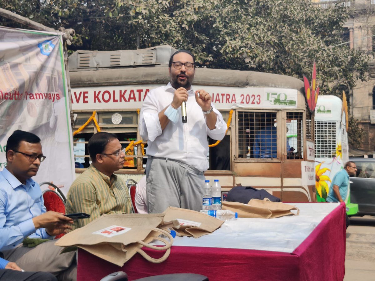 _CTUA_'s tweet photo. Kolkata trams needs revival overhaul! Govt ready for Private investment..
We need voice of people of Kolkata! 
So more pictures from inaugration from Tramjatra 
 @AlstomIndia @berlinerspargel @alokjainhk @tatatrusts @titagarhgroup https://t.co/0Agl70bPxb