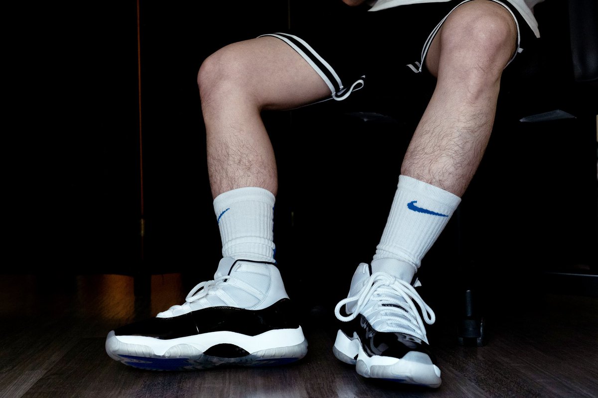 CookiesSocks's tweet photo. 发几张AJ 11 Concord #篮球鞋 #白袜 #白袜S #篮球袜 #AJ #AJ11 https://t.co/0ScffQtm4V