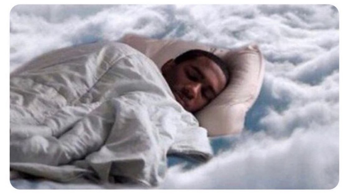 TeenagerBook's tweet photo. Me recharing for 6 months after going out one Saturday night https://t.co/aCXR5T7hds