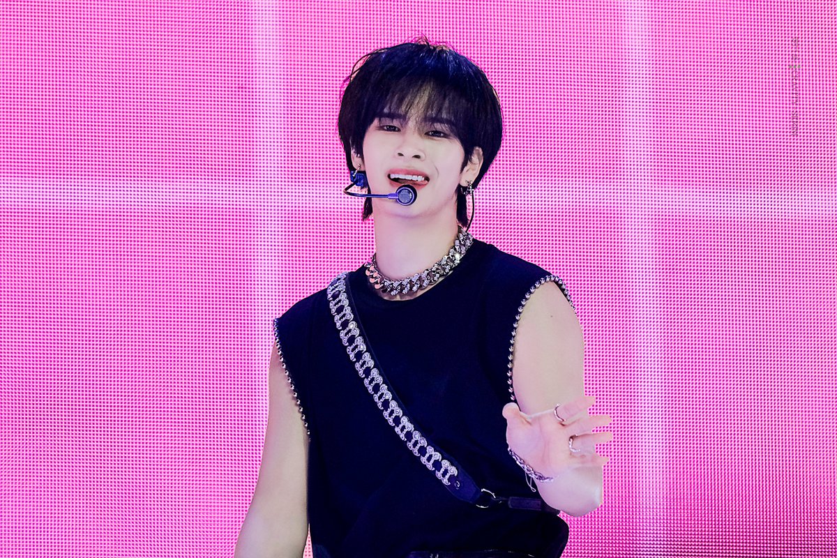 [HQ] 230219 CRAVITY FAN-CON <Dear My LUVITY>

안뇽👋🏻

#CRAVITY #크래비티 #팬콘
#세림 #박세림 #SERIM #バク·セリム