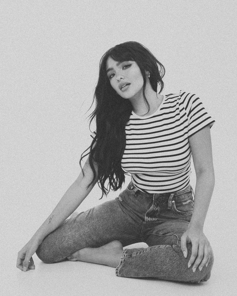 blythejpg's tweet photo. #AndreaBrillantes β #HMDenim https://t.co/jdjpvfPgjJ