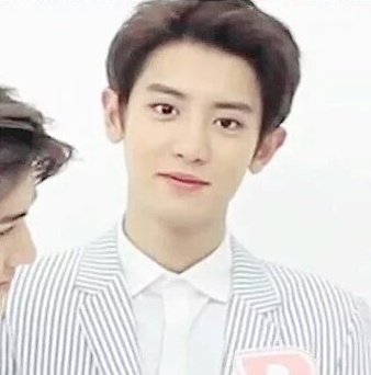 L0EYBAR's tweet photo. #찬열 https://t.co/3zZMkel9F6