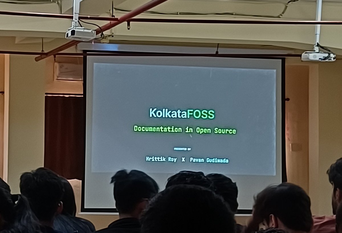 MeghadriKoley's tweet photo. Wonderful to hear Hrittik Roy @hrittikhere &amp; Pawan Gudiwada @pavangudiwada_ 😍✨
.
@FossKolkata 
@FOSSUnited

#KolkataFoss #opensource https://t.co/4XchwZN7RD