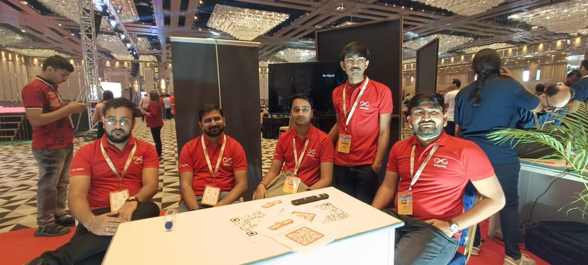 Dhvl_Golakiya's tweet photo. @infyom  is ready to welcome all of you at @LaraconIN . Visit us at Stall No. B8 and win amazing prizes by playing @Kahoot.

#LaraconIN #infyom https://t.co/9sXMFxMHRR