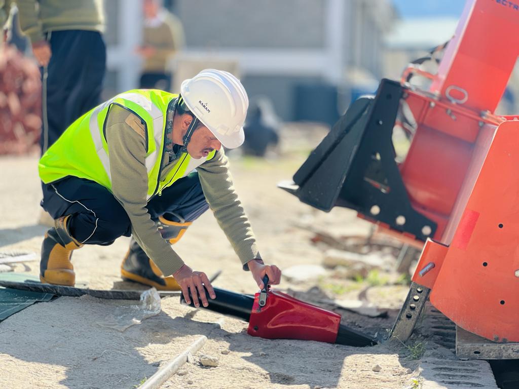 HP_SDRF's tweet image. **आपदा रक्षा सर्वदा** (अभ्यास सत्र)
#practicesession @HPSDMA @himachalpolice @seoc_shimla