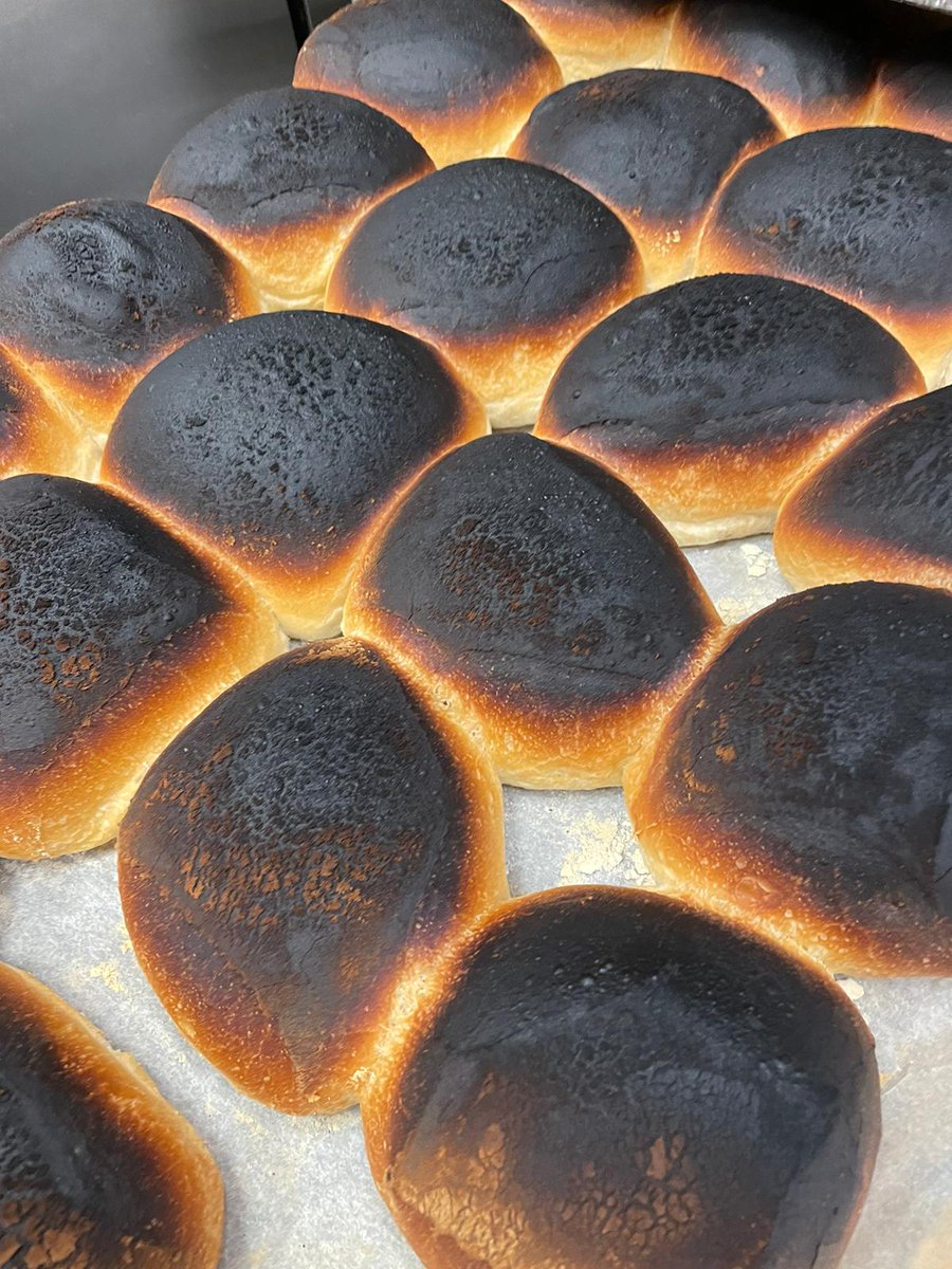 Allans_Bakery's tweet photo. How do you like your rolls in the morning?
Soft?
Floury?
Crispy?
Well fired?

Don't worry we got you covered!!
 #alwaysfreshalwaysgood #bestweebakeryinedina #localbakery #bakedfresh #localbusiness #freshrolls #edinburghbakery #bakery https://t.co/sefxumQ1FH
