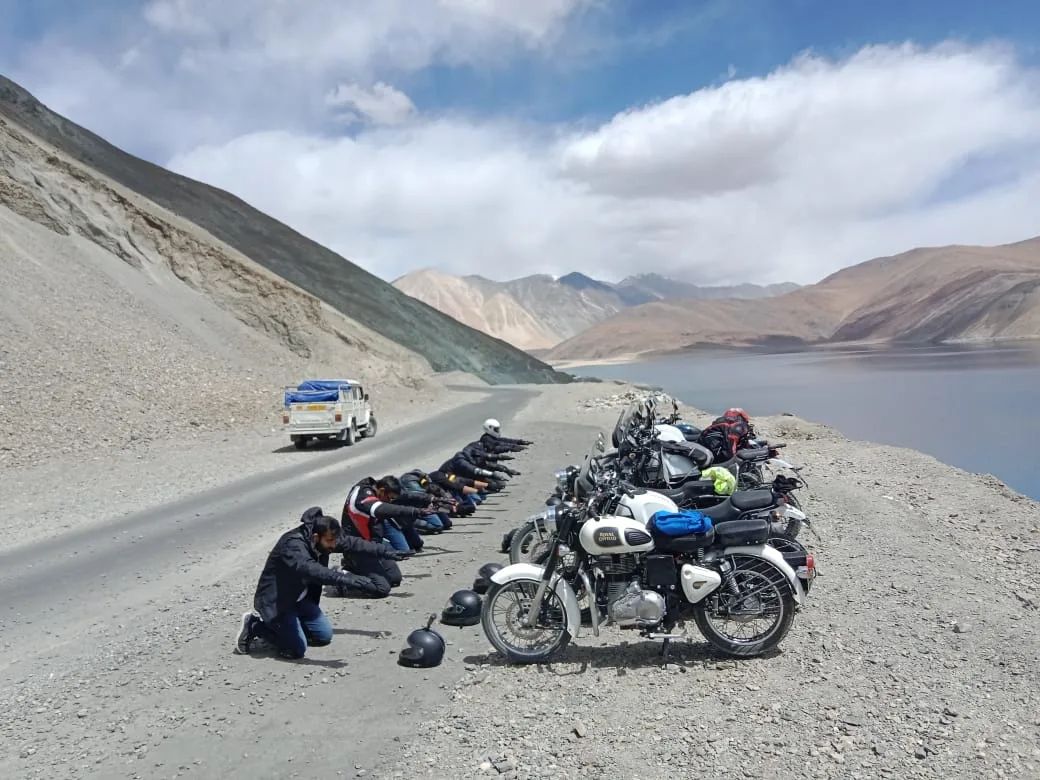 devilsonwheelz's tweet photo. Mountains are calling.... 
Unexplored &amp; Hidden location with so much beauty and experienced to offer ❤
https://t.co/sfwtewuvNA https://t.co/tuuBKPqjZx