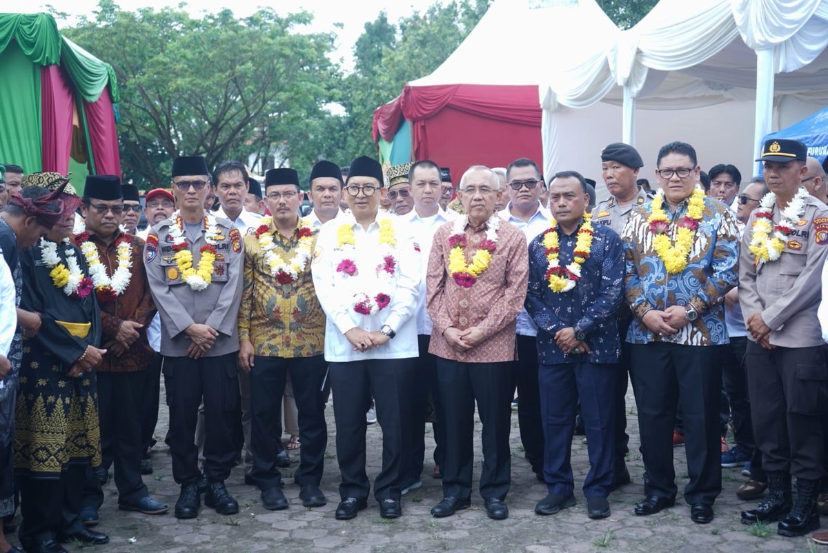 fadlizon's tweet photo. Siang ini, sbg Ketua Umum DPP Ikatan Keluarga Minangkabau (IKM) tiba di Duri, Kab. Bengkalis utk melantik Pengurus IKM dan Bundo Kanduang IKM se-Provinsi Riau. @IkmDpp https://t.co/sGMwRFfg5x