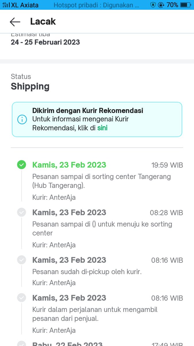 Zenna_24's tweet photo. Tolong ini mah gua mau make paket nya buset dah @anteraja_id 
Udah 2 hari anteraja masih aja di tanggerang itu paket, lagi main apa gimana sih!! https://t.co/aEBr0kyg6h