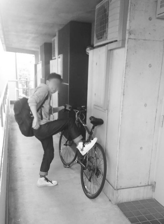 1048bpm's tweet photo. @hokuto_abeshi_ オイオイオイ？なけなしの通貨でいい感じにクプロに彩り🌈添えてやったというのになんて言い草だ！
ちゃんとこれでアリーナ戦い抜きなさい。
ブロッコリーだ？てめえバカにすんな。あれはパイナッ��ル頭って言うんだよ🍍
ちなみにクプロのモデルは昔俺のチャリによく暴行加えてた時のお前な💁‍♂️ https://t.co/chtgR2f6Tp