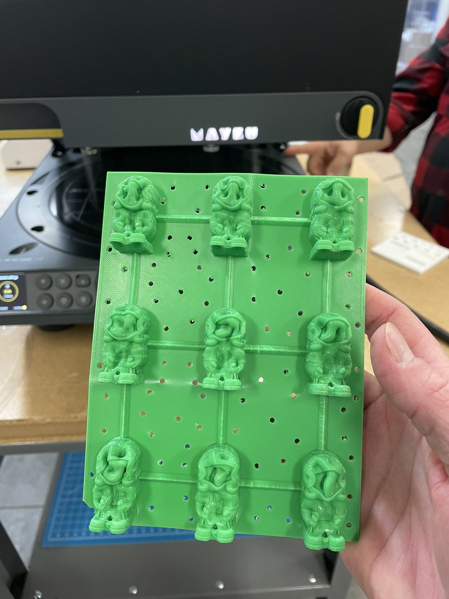 Dave Gaylord tweet media