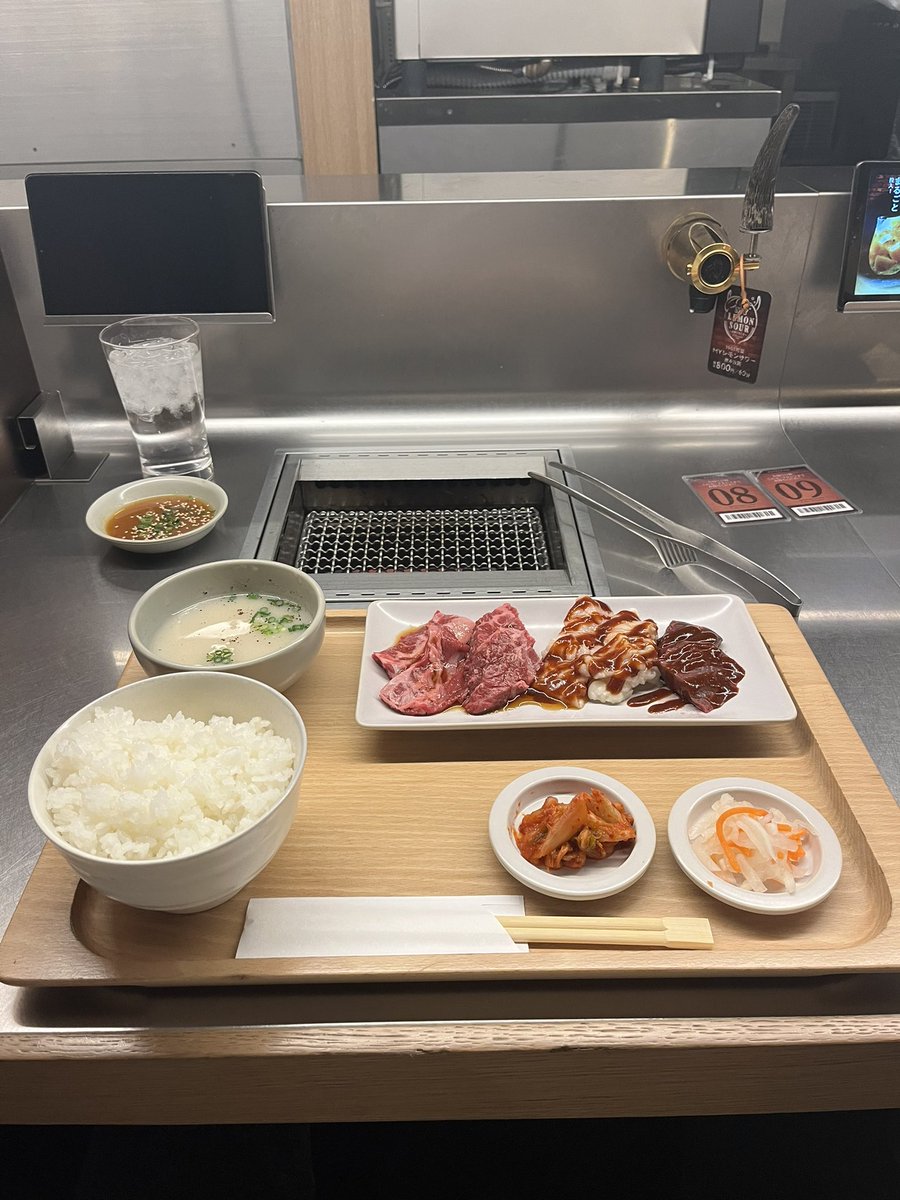 LAGU666's tweet photo. 焼肉 https://t.co/Z0LxBuLrCc