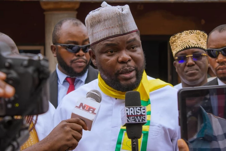 PulseNigeria247's tweet photo. Nigerians will vote for a new president today, but do you know everyone on the ballot? Let's do a quick rundown.

1. Christopher Imumolen– Accord Party (AP) 39 years old

#NigeriaDecides #ElectionDay #Nigeriadecide2023 #2023Elections #PulseElections2023 https://t.co/EF81nvERP1