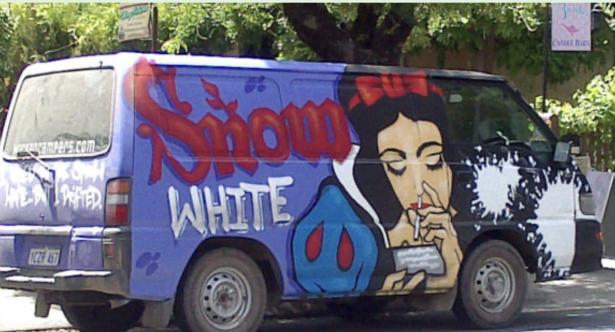 arm_third's tweet photo. Who the hell drives around in this?  lol https://t.co/9VmBLRPSS6