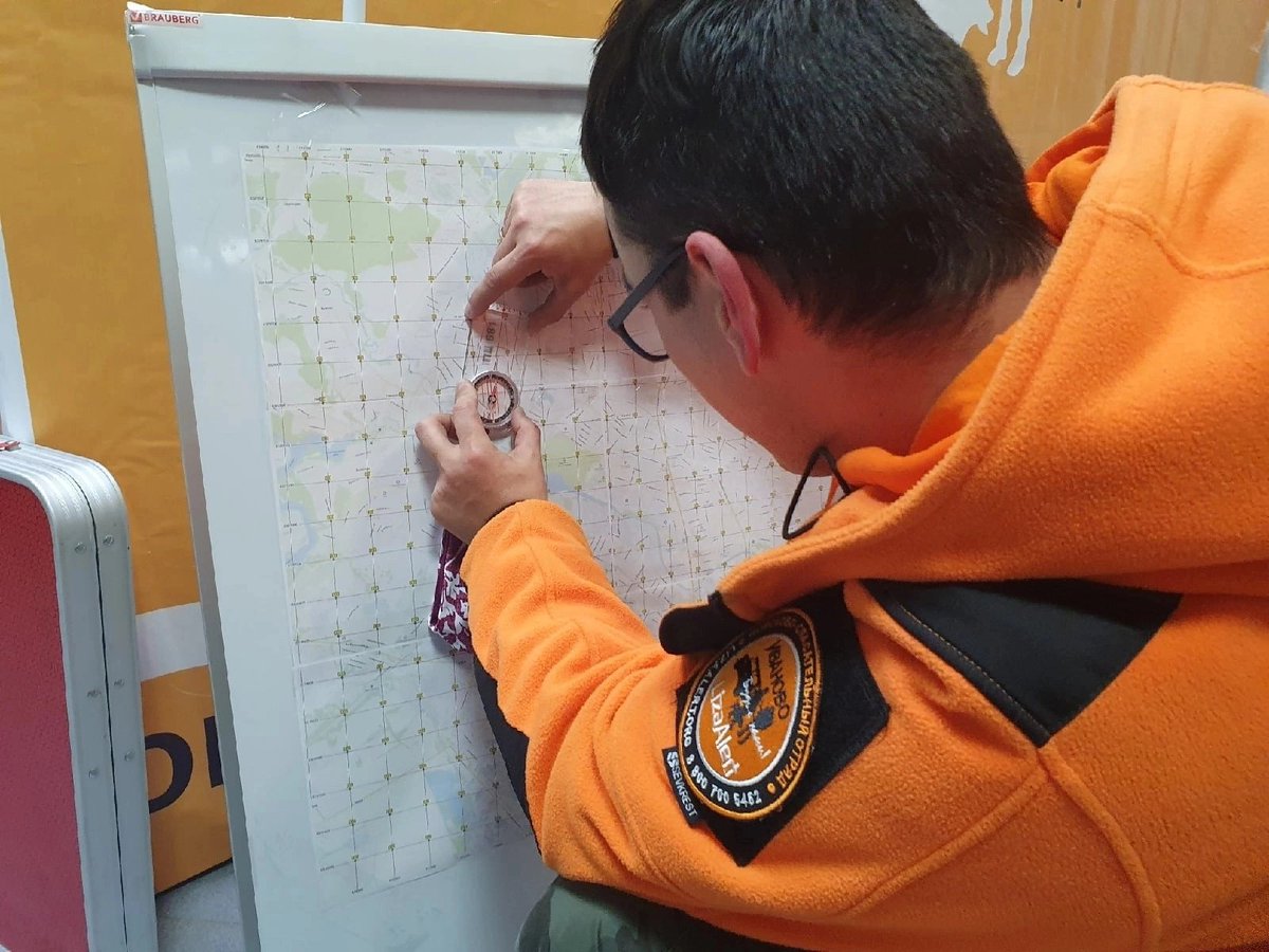 Вот уже 11 лет прошло с тех пор, как в Ивановской области появился свой постоянно действующий добровольческий поисково-спасательный отряд.

Тогда всего несколько человек объединились вокруг общей цели - спасения тех, кто не может сам справиться с тяжёлой… t2p.pw/QQqp4YV11Z