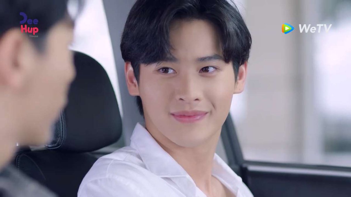 offgundom's tweet photo. so i am catching up on some bls and i am currently nauulol sa kaoup. grabe yung chemistry nila 😳 tapos ang gwapo ni up poompat!! opo at si kao noppakao din!! the visuals are serving your honor https://t.co/bqGu0Dz9Iu