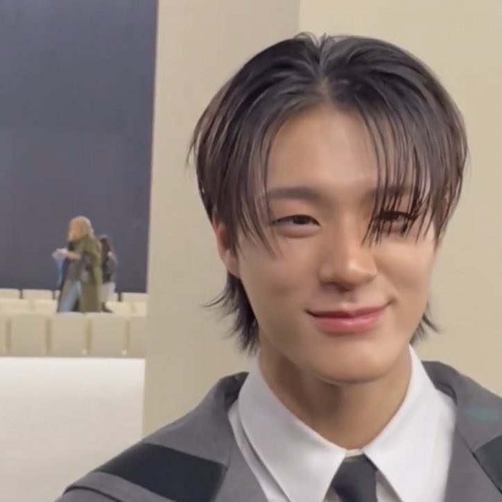 jnomeow's tweet photo. ไปโชว์ตายิ้มไกลถึงมิลานเลย น่ารักมากๆ https://t.co/uXvgpURuJE