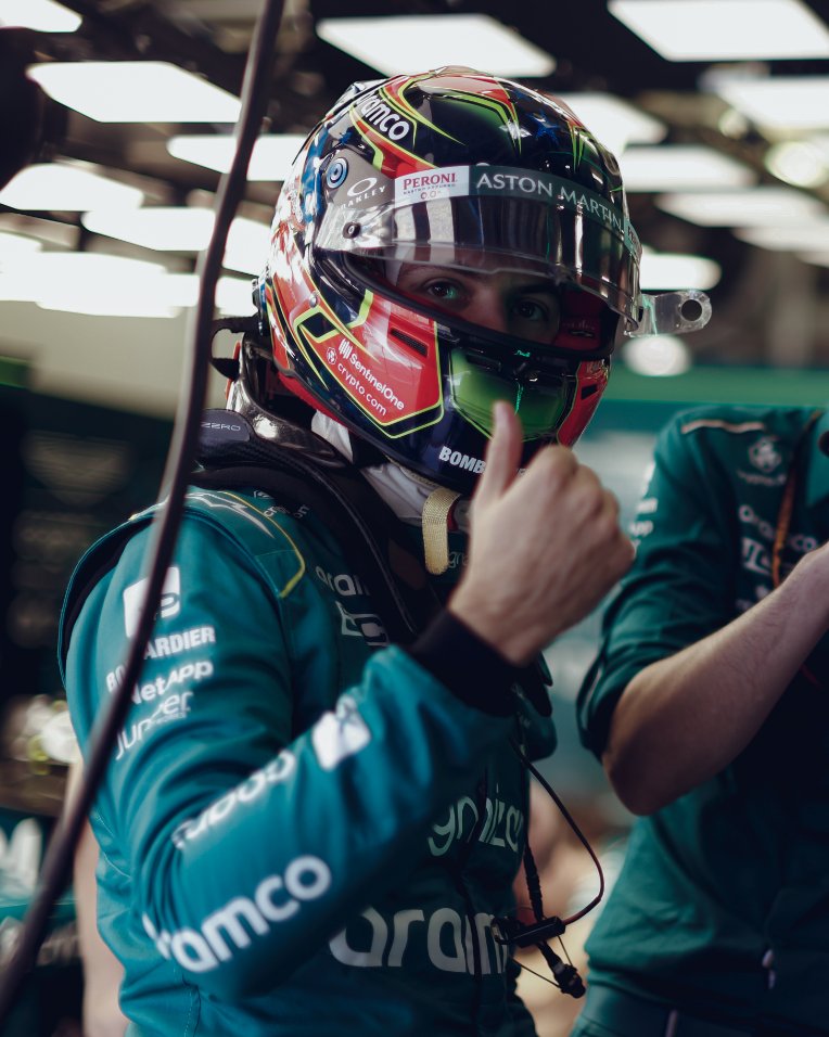 Job done - 77 laps.

Enjoy that, <a href="/FelipeDrugovich/">Felipe Drugovich</a>? 😉