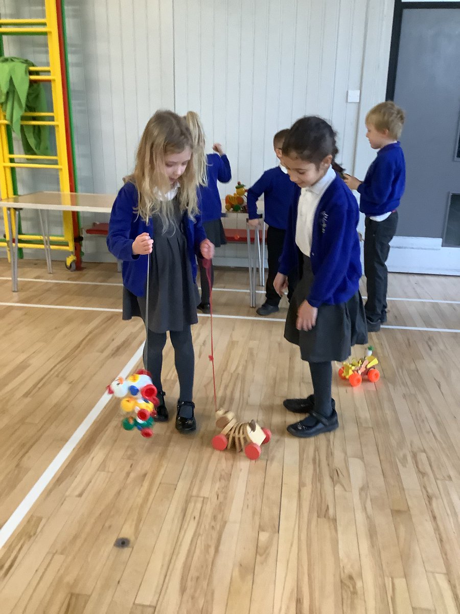 BHPSMansfield's tweet photo. Year 1 had a great time finding out about toys from the past from our visitor this week. #1SH. https://t.co/ClRo5oVqUv