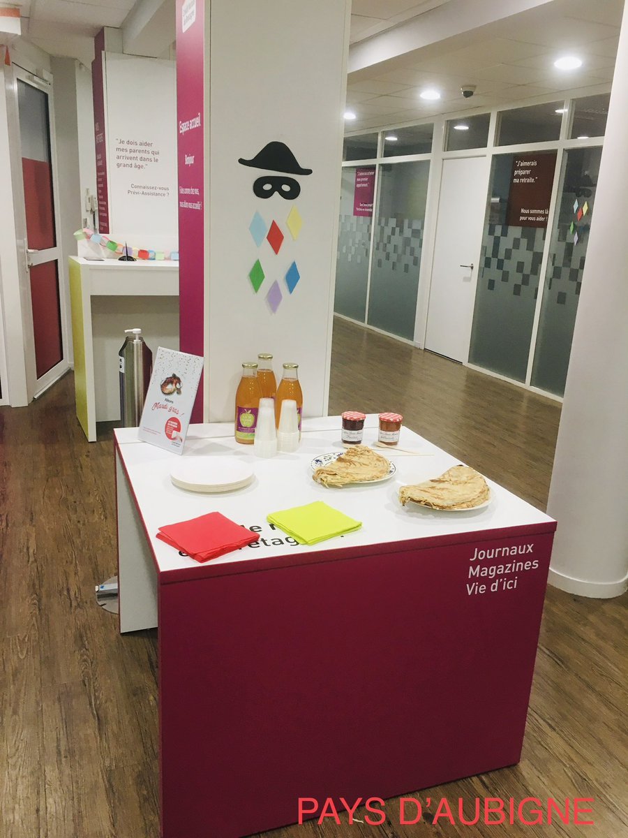 De jolies tables colorées et gourmandes préparées ce Samedi pour les sociétaires de l’UT de Combourg à l’occasion de notre animation #CINQ Mardi Gras 😋

Merci à nos partenaires  🥞 Gallo Breizh  et  🍎 Coteaux du Linon

<a href="/CMB_DD35/">Crédit_Mutuel_DD35</a> <a href="/DirCoCMB/">Direction Commerciale CMB</a> <a href="/CMBretagne/">CMBretagne</a>