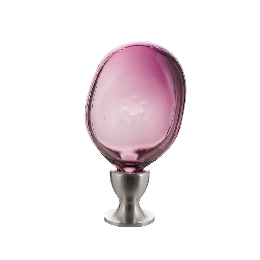 Oblong

An ode to the arts of glass blowing. The Oblong collection is composed of 7 glass finials with acidulous colours. Perfect with their imperfections, each piece is unique. Visit us at Collier Webb Showroom at the Design Centre South, Chelsea Harbour.