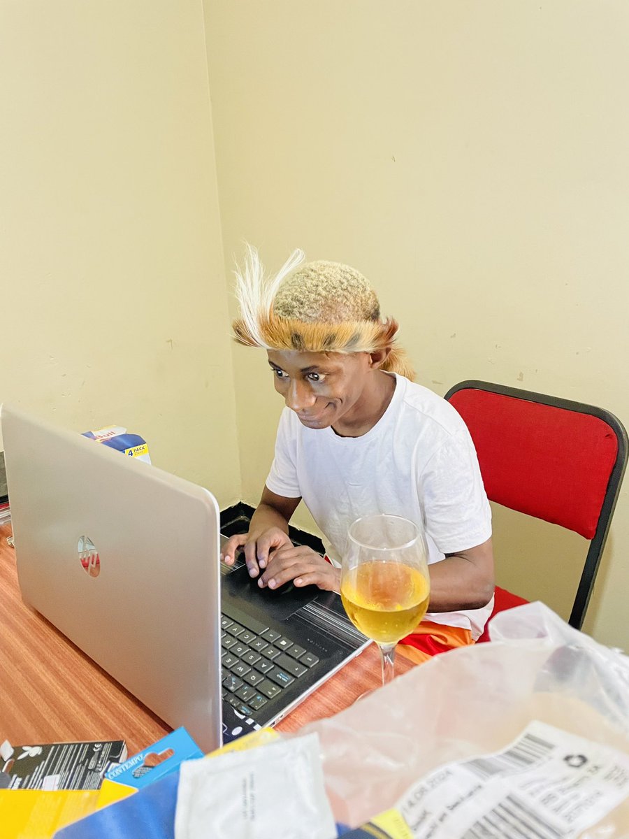 kopalarichman's tweet photo. Welcome to my Office 

Boss wabonse 🇿🇲🌍🌏🌎✈️✈️✍️✍️ https://t.co/swYfMoQkVV