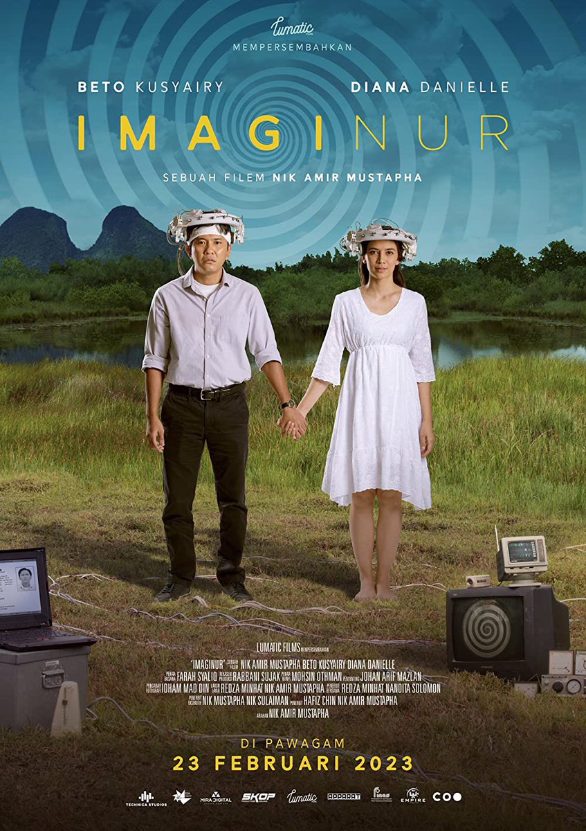 HadamProject's tweet photo. Kalau korang suka #IMAGINUR maybe boleh try Little Fish on @NetflixMY 

Tentang pasangan yang cuba go through  a pandemic - people start losing their memories and eventually, salah seorang daripada pasangan ni pun menunjukkan symptoms

8/10 https://t.co/gS919qwilF