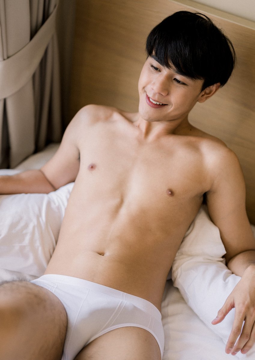 Man E-Book นิตยสารผู้ชาย 18+ tweet media