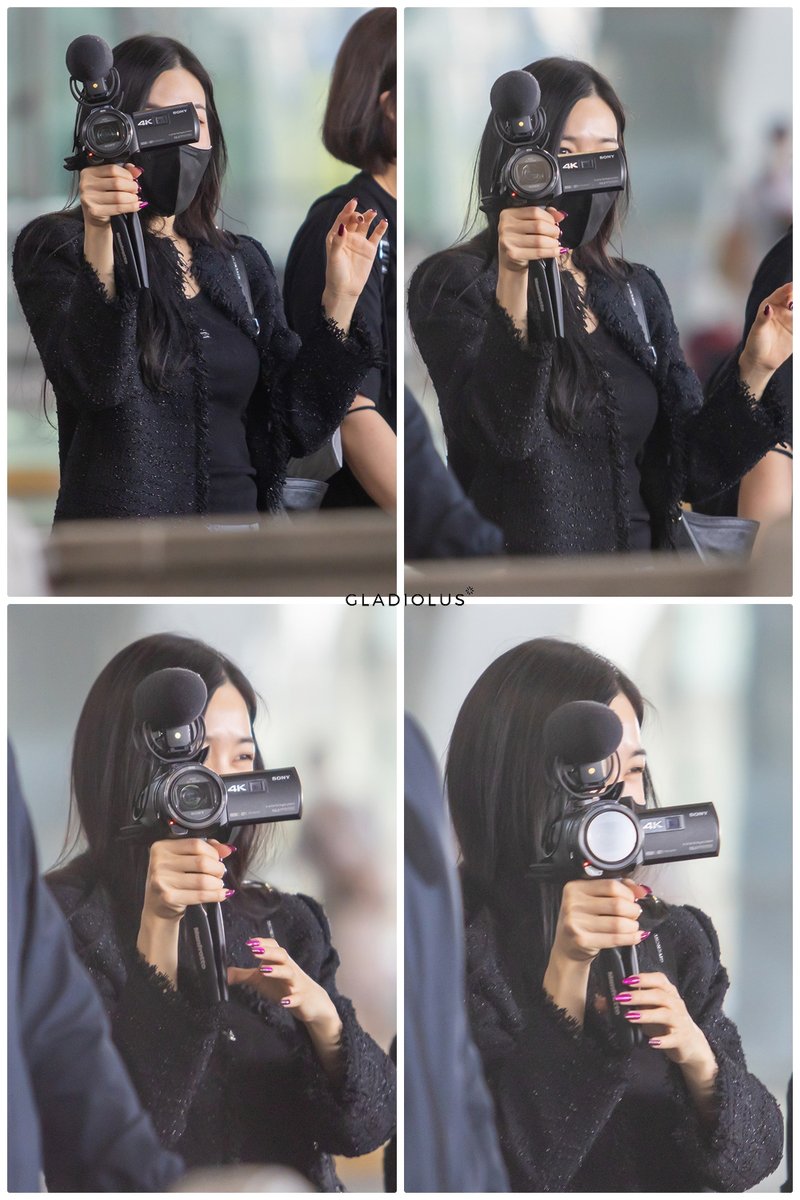 gladiolus8581's tweet photo. 230216 Tiffany - BKK Airport 
🛬🇹🇭
#TiffanyYoung
#ประเทศไทยมีฟานี่แล้ว 
#TiffanyForeverWishing2023InBKK
#티파니영 #소녀시대 #TIFFANY #티파니 https://t.co/SCMyo9gwyM