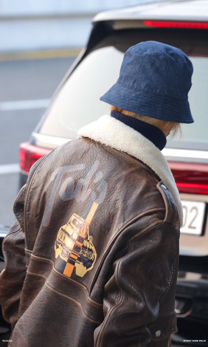 felixless915's tweet photo. 230224 출국 HQ 🐤
#straykids #felix #필릭스 #스트레이키즈 https://t.co/4VcZcZM4I9