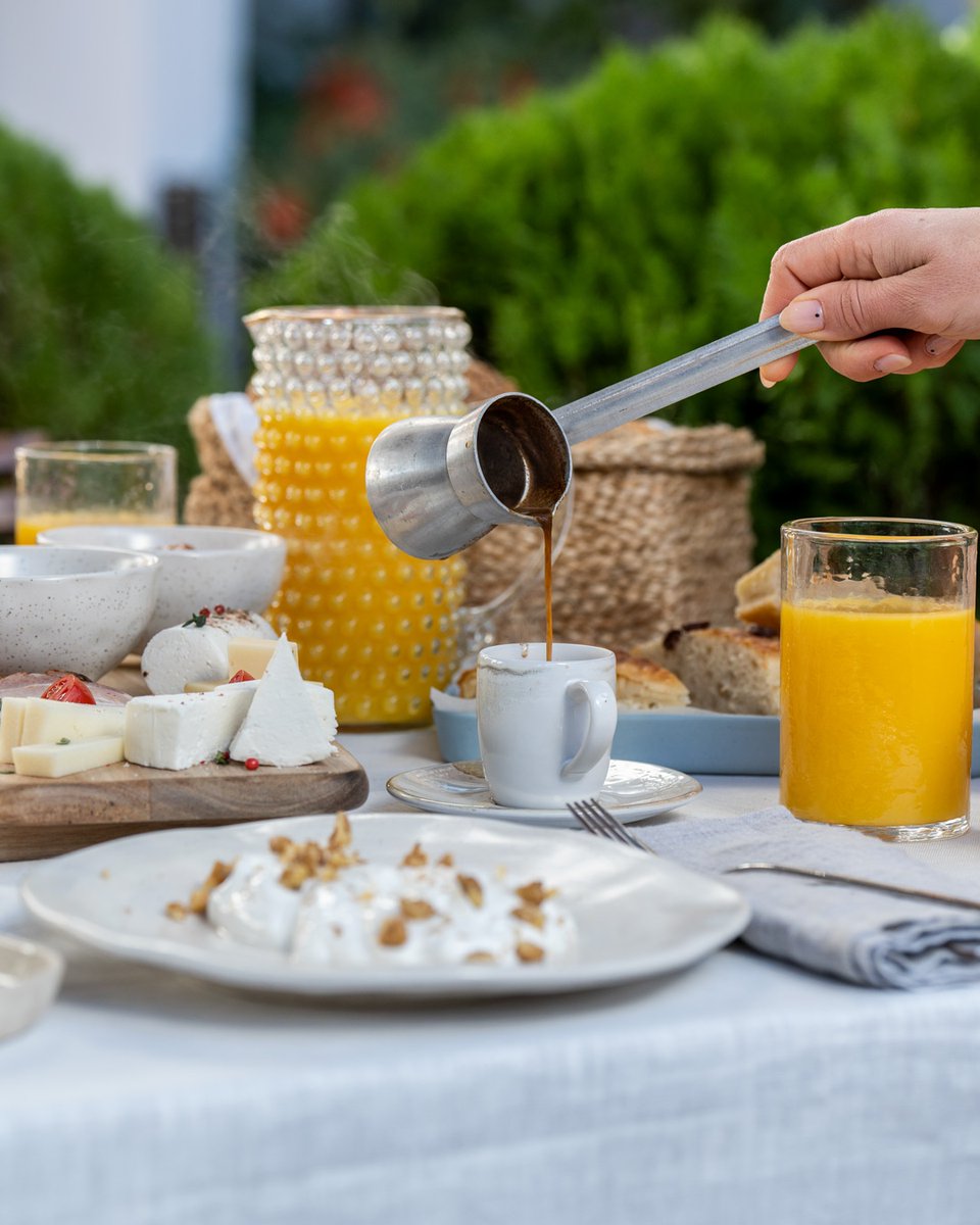DiscoverGRcom's tweet photo. Is this Greece’s best-kept secret? Everything you know and love about Mediterranean cuisine is in a Greek breakfast… colour, seasonality and heaps of generosity. 🥧☕🍯
Pro tip: Tiganites over pancakes every time!
#greekbreak #discovergreece https://t.co/FoptlqlMS8