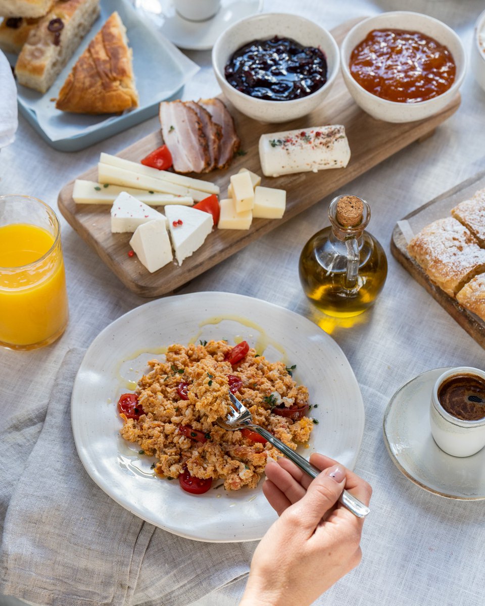 DiscoverGRcom's tweet photo. Is this Greece’s best-kept secret? Everything you know and love about Mediterranean cuisine is in a Greek breakfast… colour, seasonality and heaps of generosity. 🥧☕🍯
Pro tip: Tiganites over pancakes every time!
#greekbreak #discovergreece https://t.co/FoptlqlMS8