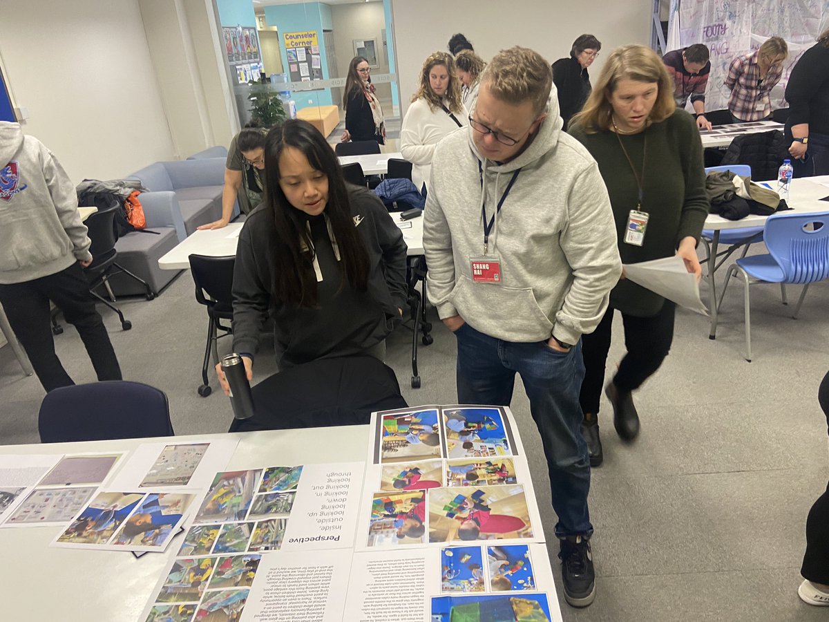 A day of learning at #scischina as faculty share ways they are collecting and using #data to support student development.