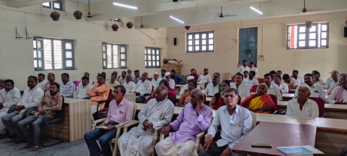 BJP_Ramdurg's tweet photo. ಈ ಸಂದರ್ಭದಲ್ಲಿ ಮಾನ್ಯ ಜನಪ್ರಿಯ ಶಾಸಕರಾದ ಶ್ರೀ ಮಹಾದೇವಪ್ಪ ಯಾದವಾಡ ಮಂಡಲದ ಅಧ್ಯಕ್ಷರಾದ ಶ್ರೀ ರಾಜೇಶ್ ಬೀಳಗಿ, ಯುವ ಮುಖಂಡರು ಹಾಗೂ ಧನಲಕ್ಷ್ಮಿ ಸಕ್ಕರೆ ಕಾರ್ಖಾನೆಯ ಅಧ್ಯಕ್ಷರಾದ ಶ್ರೀ ಮಲ್ಲಣ್ಣ ಯಾದವಾಡ, ಪುರಸಭೆ ಅಧ್ಯಕ್ಷರಾದ ರಘುನಾಥ ರೇಣಕೆ, 

#BelagaviWelcomesModiji https://t.co/0rklKCWttl