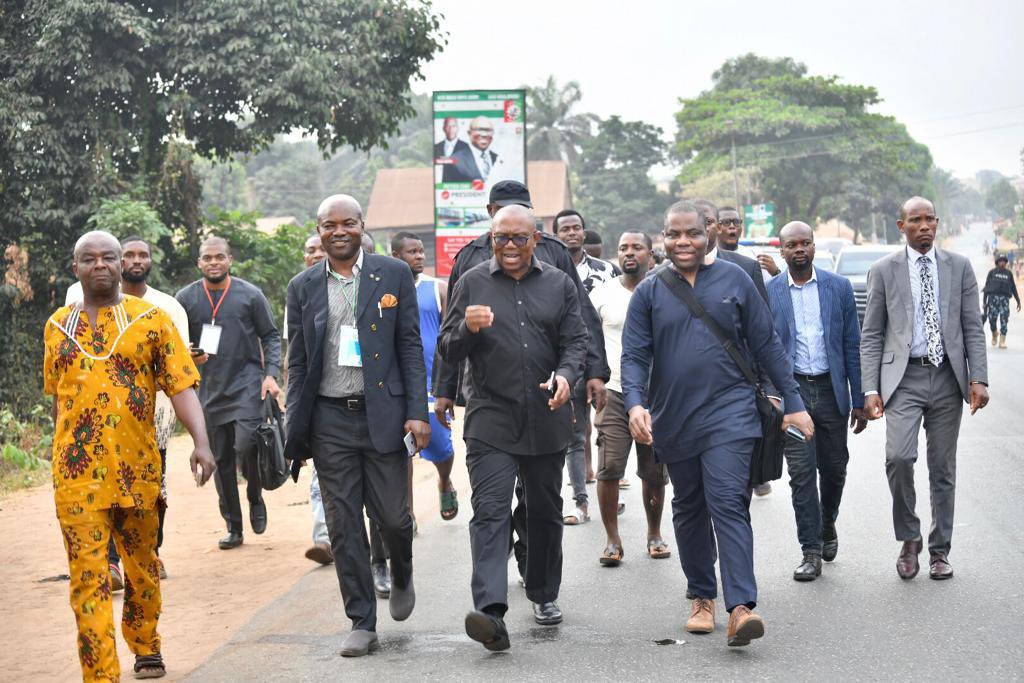 Themannnaman's tweet photo. Dear Obidients Our leader Peter Gregory obi is already out to  ast his vote
💪
Retweet if your vote is for Peter obi
.
.
Bola Ahmed Tinubu Abuja to Lagos #Oshodi #Presidentialelection #FirstTimeVoter  Datti Baba Ahmed #EndSARS https://t.co/TSFMmKNKdQ
