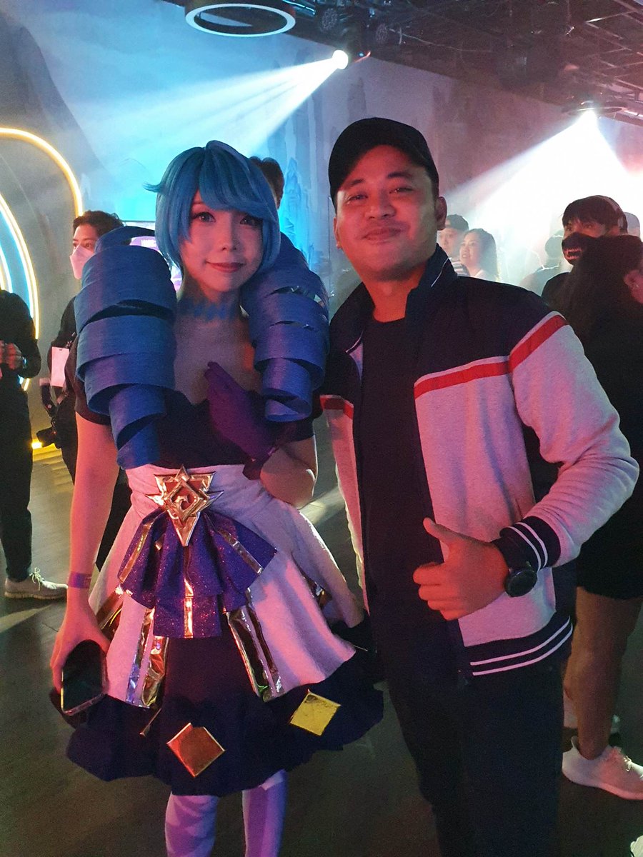 She attacked me with 20+ Hollowed 
<a href="/kitzcua/">KitzCua ✨</a> ❤️