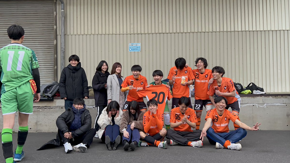 DiavoloSPFC2000's tweet photo. 【試合結果】
2/25(土)
FFCカレッジフットサルリーグ
1部2部入れ替え戦 昇格戦
@ FFC東川口

vs GOONY
15:20 Kick off

前半 3-0
後半 1-0
total 4-0 Win!!

人数少ない中Diavoloらしく粘り強く戦い抜き、1年ぶりの1部昇格になりました！
全ての応援に感謝します
応援ありがとうございました！ https://t.co/5iIXRyslHO
