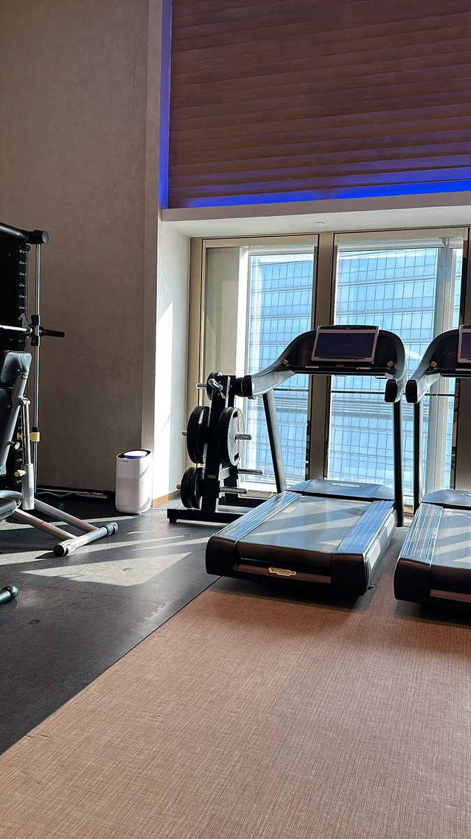 slavebtm101's tweet photo. 冇人既Gym, 想比人綁 https://t.co/G043cC93mC