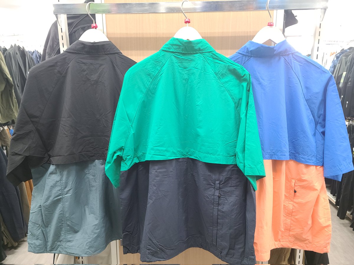 workman0081's tweet photo. 皆さんこんばんは!
この時間になると日が伸びたのを実感します…!
入荷情報を発信致します😇
(入荷情報)
#RIPAIR-TECH超軽量×遮熱半袖シャツジャケット
突き刺しに強い軽量の半袖シャツが入荷致しました‼️
夏をファッショナブルに着こなしたい方にオススメ♪
3色展開
M〜LL
税込1900円 https://t.co/3CphKYlDNJ
